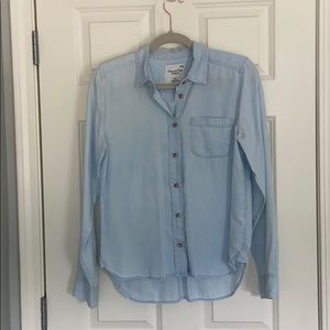 American Eagle Chambray Button Down